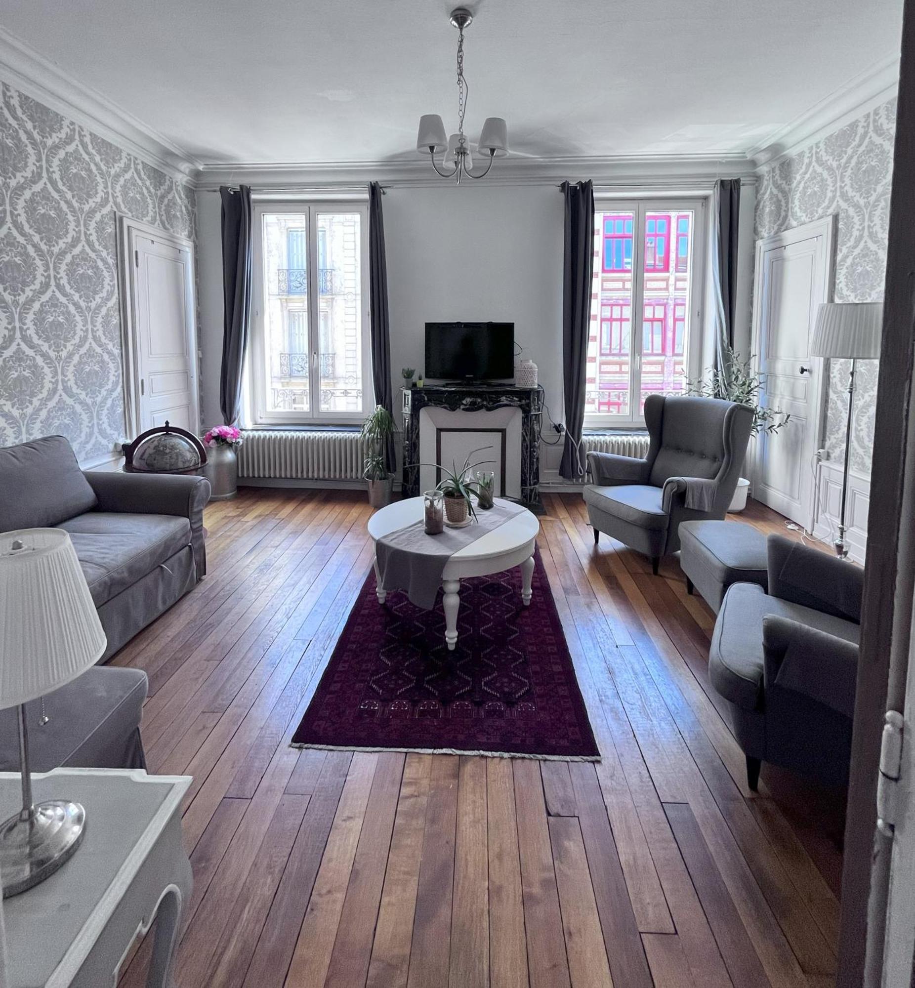 Apartment De La Marquise